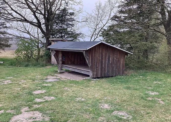 6 Person In Hovborg-by Traum * Hovborg